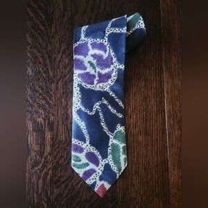 Daniel Craig Navy Blue Silk Necktie EUC $19